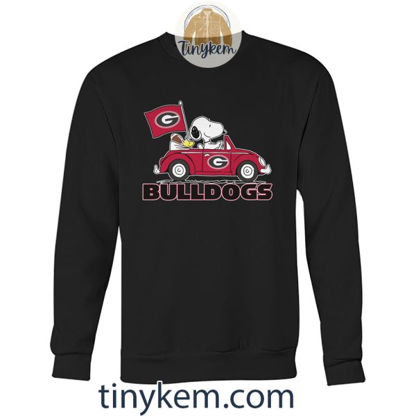 Georgia Bulldogs Football And Snoopy Driving Car Tshirt