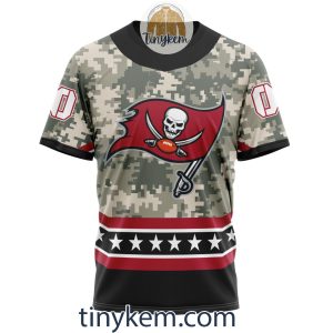 Customized Tampa Bay Buccaneers Veteran Camo Stars Tshirt Hoodie Sweatshirt2B6 L0JTV