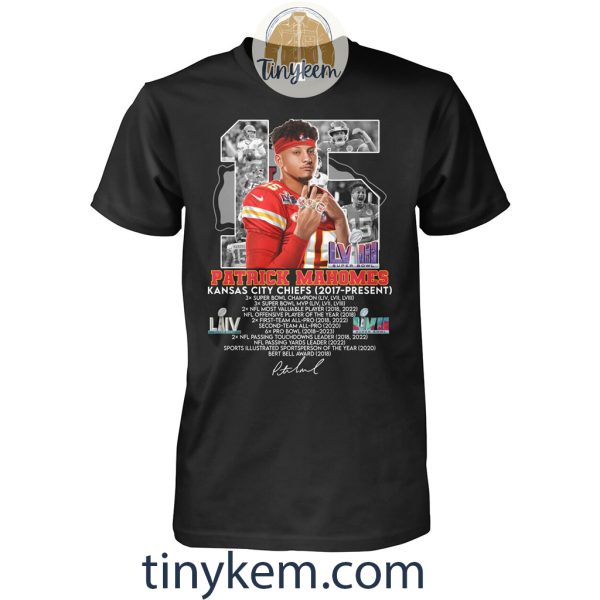 Patrick Mahomes With 3 Super Bowl Champion Titles Tshirt
