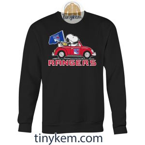 New York Rangers And Snoopy Driving Car Shirt2B3 Y6ZAW