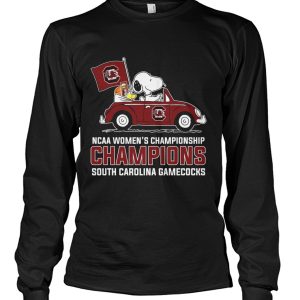 South Carolina Gamecocks With Snoopy Driving Car Shirt NCAA Basketball 2024 Champions2B4 coDmd