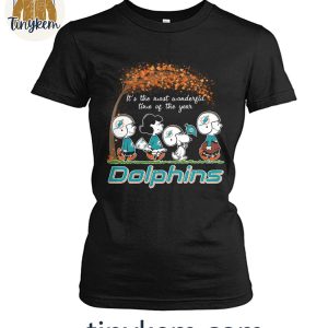 Miami Dolphins Peanuts Charlie Browns And Snoopy In Fall T Shirt 4 X9jg4