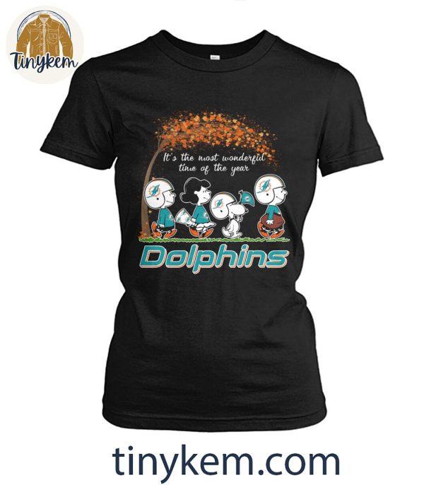 Miami Dolphins Peanuts Charlie Browns And Snoopy In Fall T-Shirt