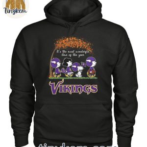 Snoopy Peanuts Minnesota Vikings Fall Is Wonderful Time Of The Years T-Shirt