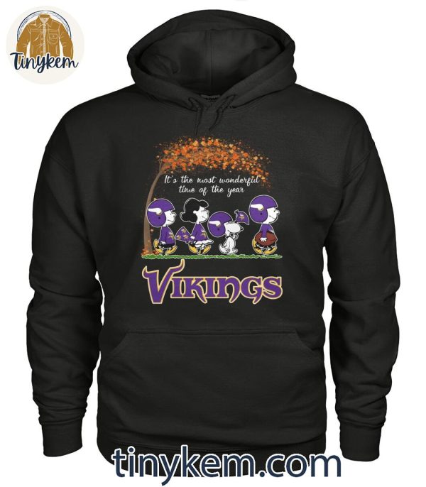 Snoopy Peanuts Minnesota Vikings Fall Is Wonderful Time Of The Years T-Shirt